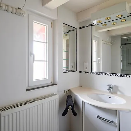 Prázdninový dům Renovated House With Garden -20min From Strasbourg